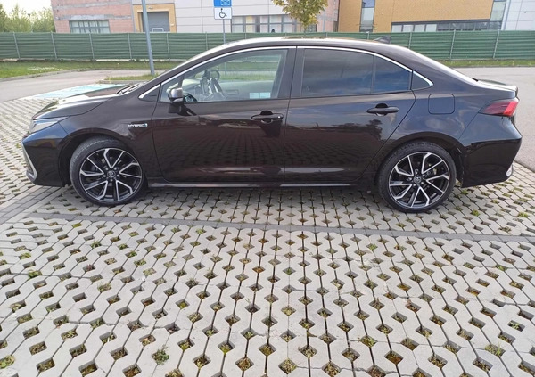 Toyota Corolla cena 88400 przebieg: 96100, rok produkcji 2019 z Mielec małe 79